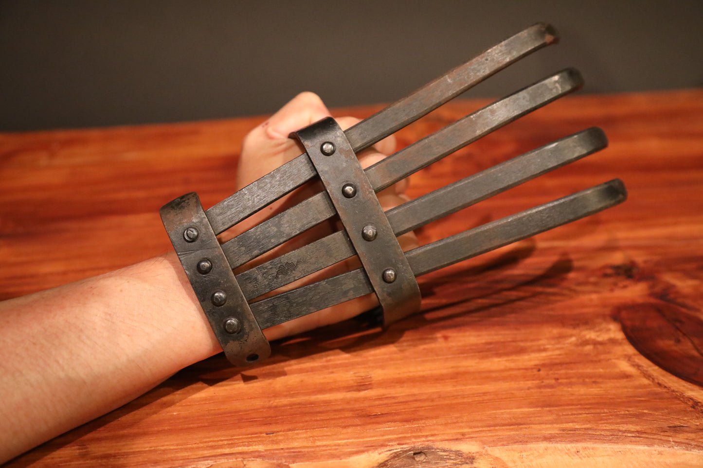 Ninja Glove Hook "TEKKO KAGI" (Handcrafts)